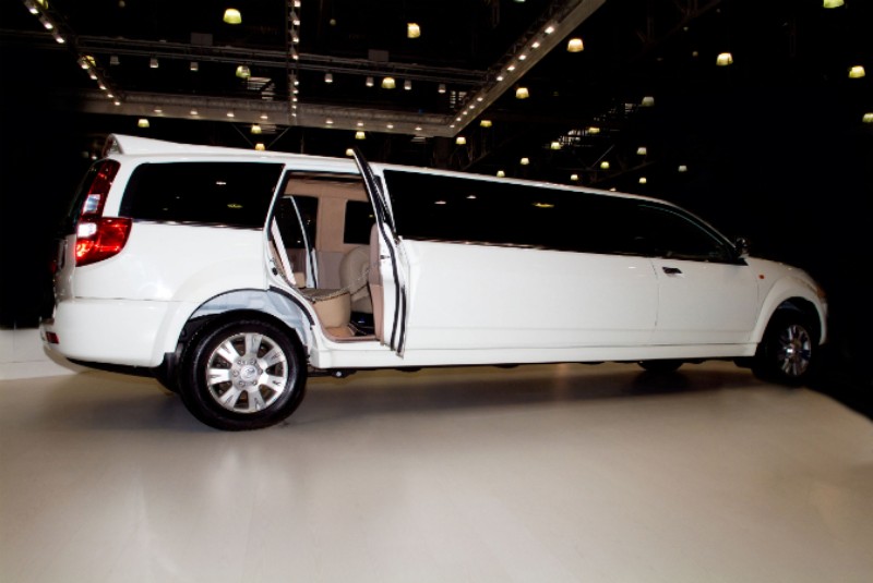 Efficient and Reliable Limousine Service