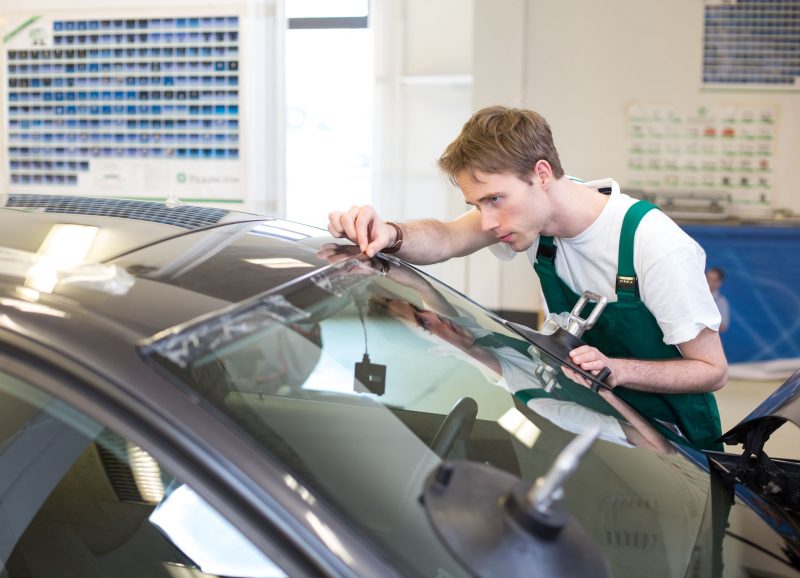 Important Things That You Need to Know About Windshield Chip Repair Service in Tucson