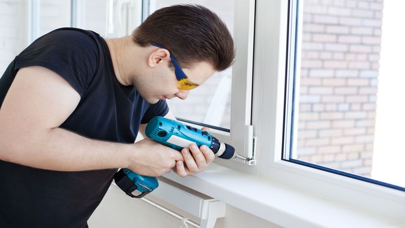 Why Homeowners Hire Professionals for Residential Window Repair in St. Louis, MO