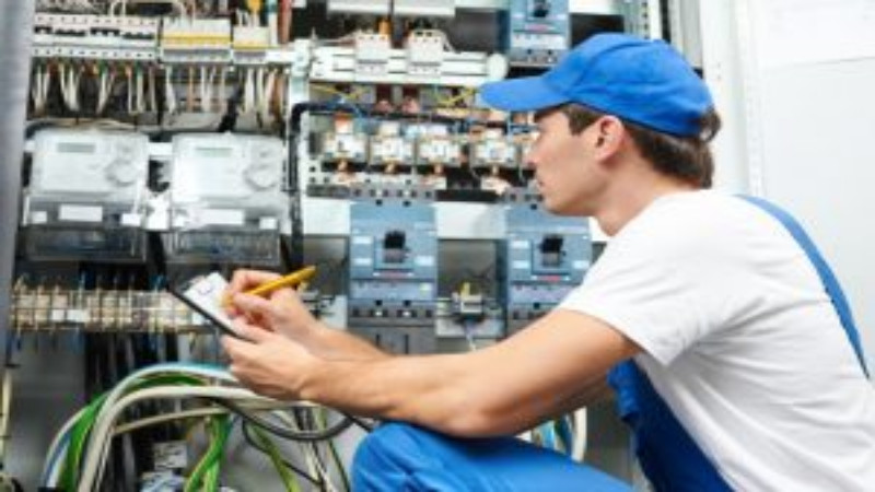 Improve Your Electrical Wiring With Help From Electrical Contractors in Newnan GA