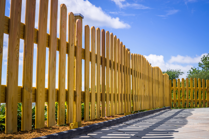 Important Tips for Hiring a Fencing Company: What to Know